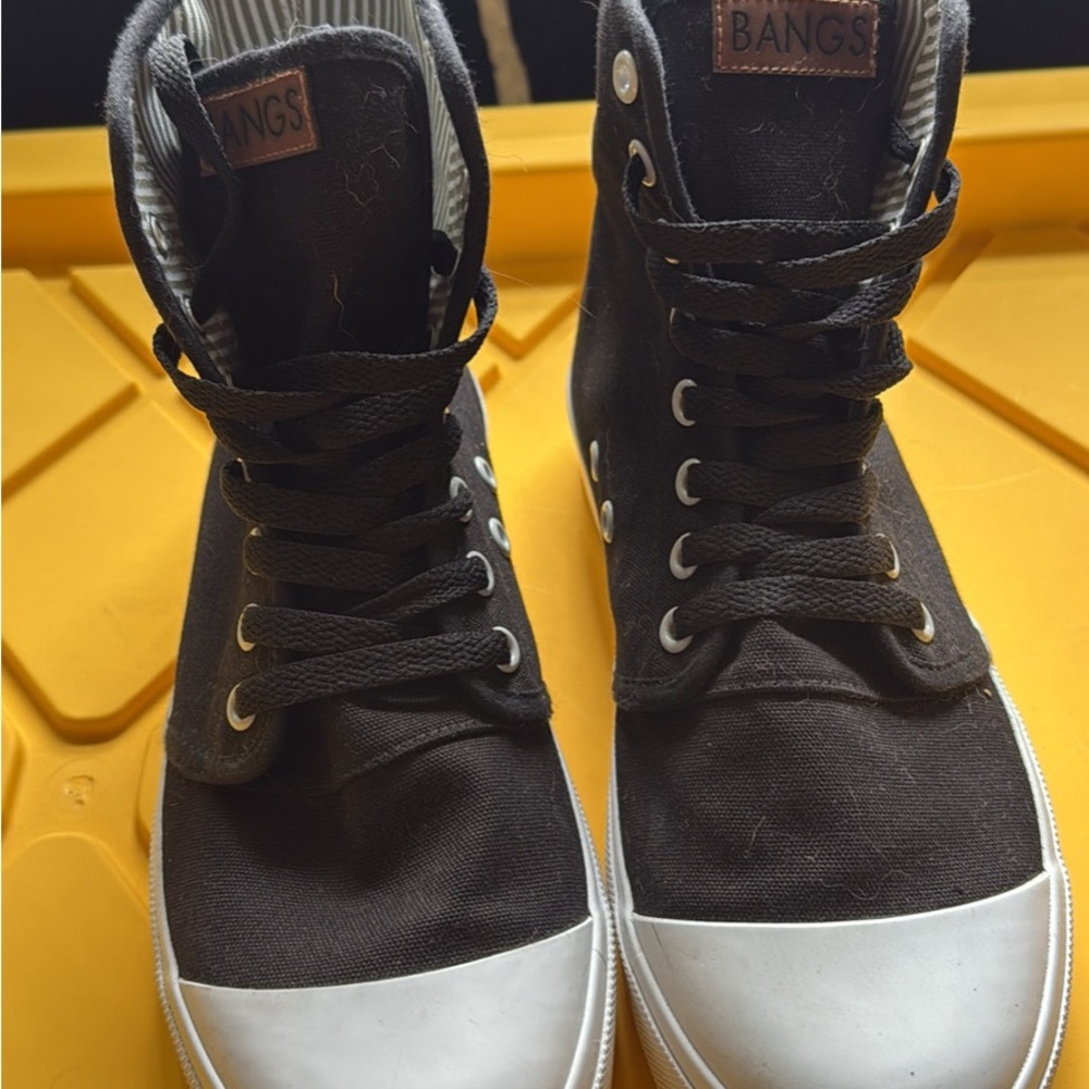 Bangs platform high tops w7.5/m6